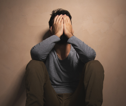 World Schizophrenia Awareness Day 2026: Symptoms & Care